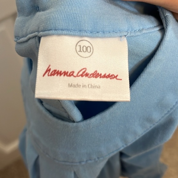Hanna Andersson Light Blue Top w/ Button Cuff Sleeves & Ruffle Bottom Hem - Size - Picture 7 of 9